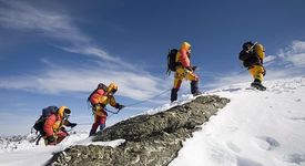 13-годишен стана най-младият алпинист, покорил връх Еверест 