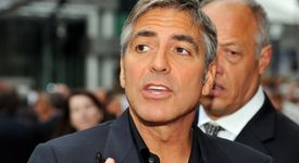Джордж Клуни свидетел по делото на Силвио Берлускони