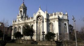На  8 септември 1898 година е осветена българската църква в Цариград