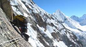 Непалка изкачи Еверест два пъти за 11 дни